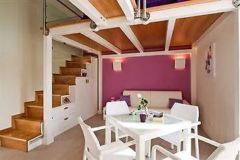 بيت ضيافة La Piazzetta 4*
