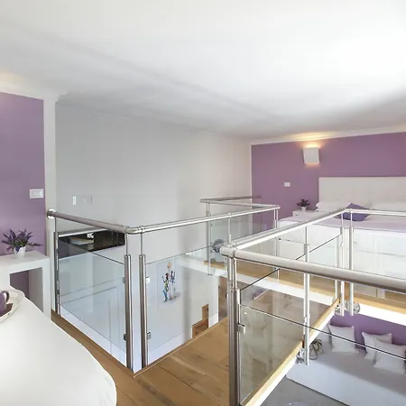 La Piazzetta Guest house 4*
