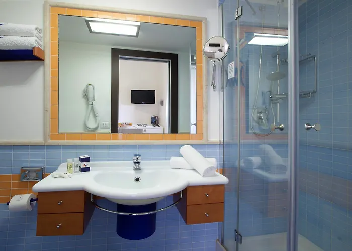 拉皮亚泽塔宾馆 4*